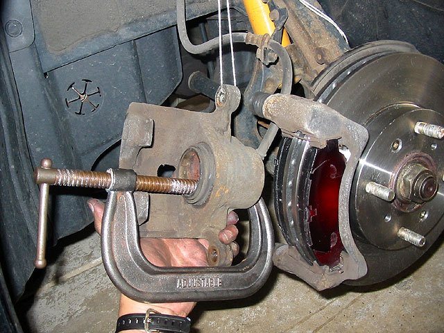 compressing_piston-113592.jpg