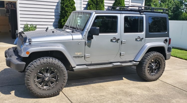 Jeep 2.jpg