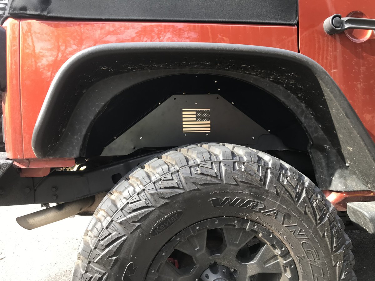 Passenger rear tire and fenderwell.jpg