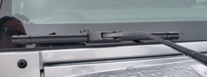 Wiper 2.jpg