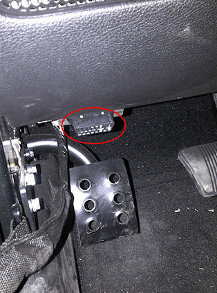 Wrangler-OBDII-port-116536.png