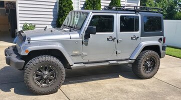 Jeep 2.jpg